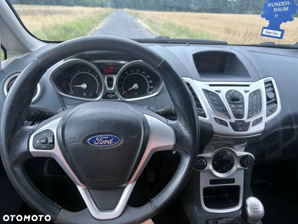 Ford Fiesta 1.4 Titanium - 15