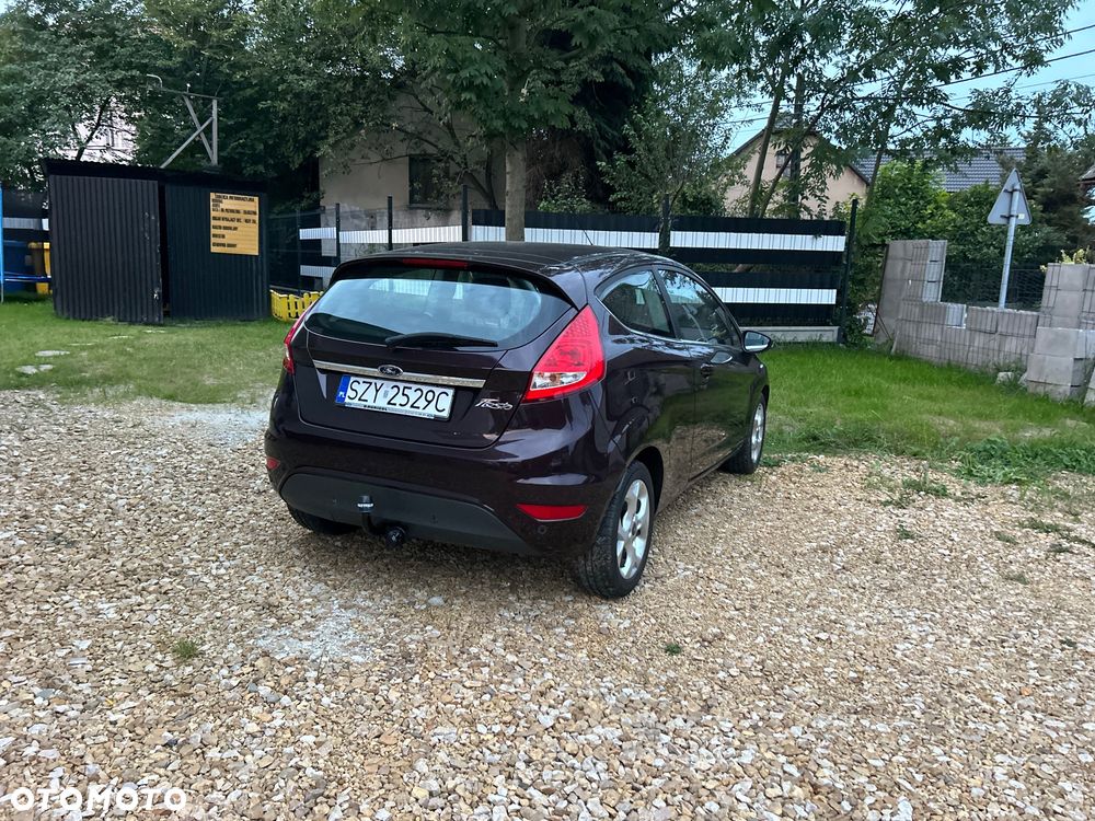 Ford Fiesta 1.25 Ghia - 33