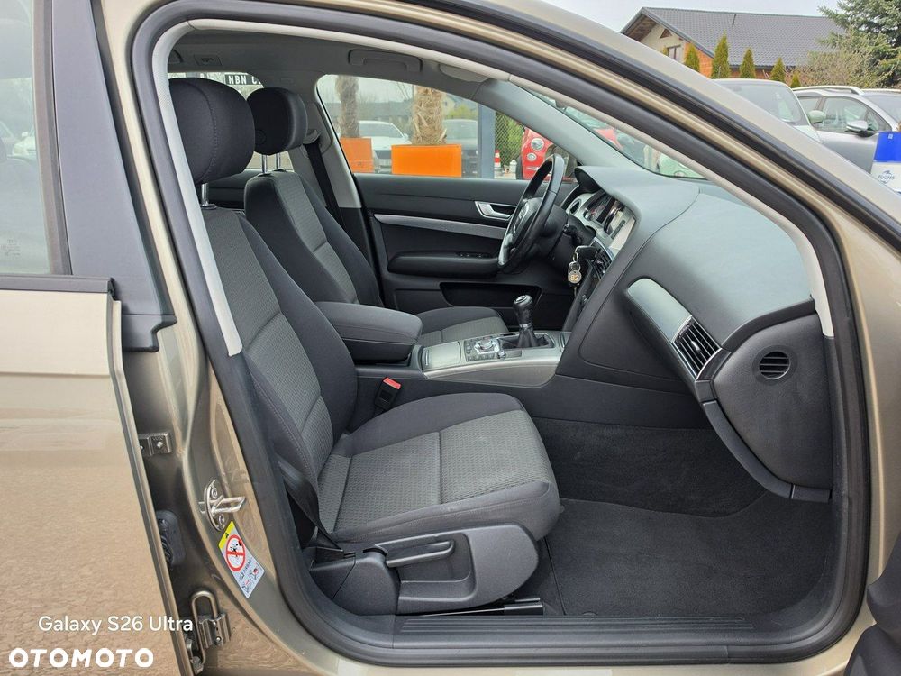 Audi A6 Avant - 33