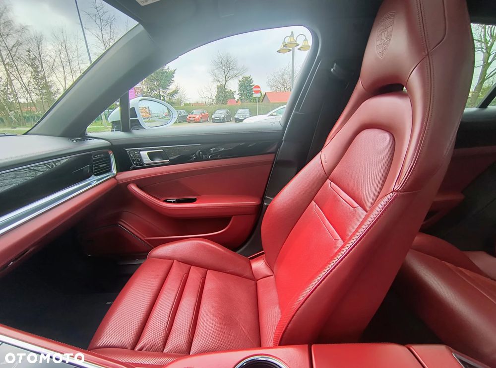 Porsche Panamera - 13