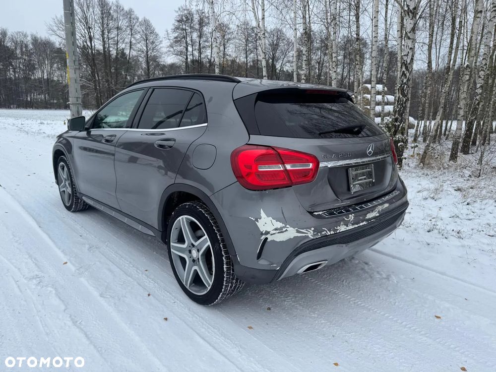 Mercedes-Benz GLA 250 4Matic 7G-DCT AMG Line - 8
