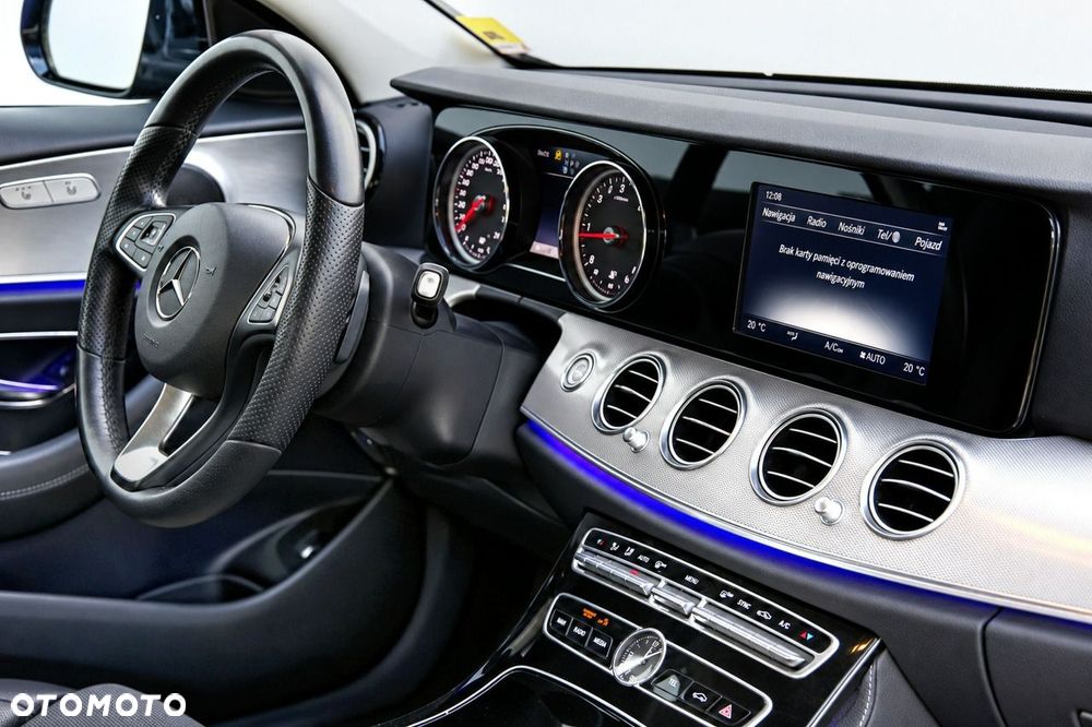 Mercedes-Benz Klasa E 200 d 9G-TRONIC - 12