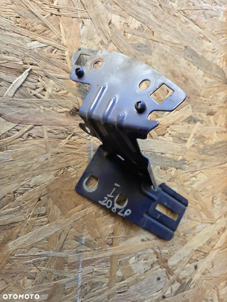 Wspornik blacha mocowanie błotnika lewgo przedniego Peugeot 208 I - 4