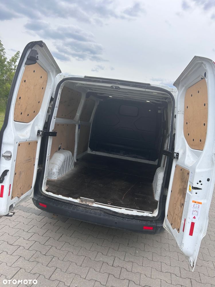 Ford Transit Custom - 13