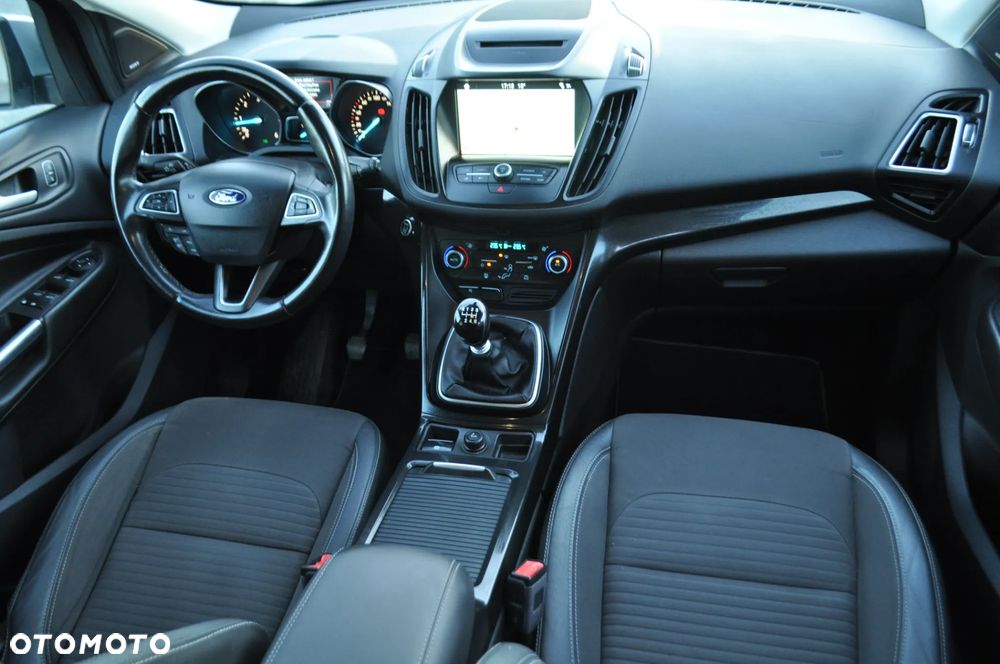 Ford Kuga 2.0 TDCi 2x4 Titanium - 11