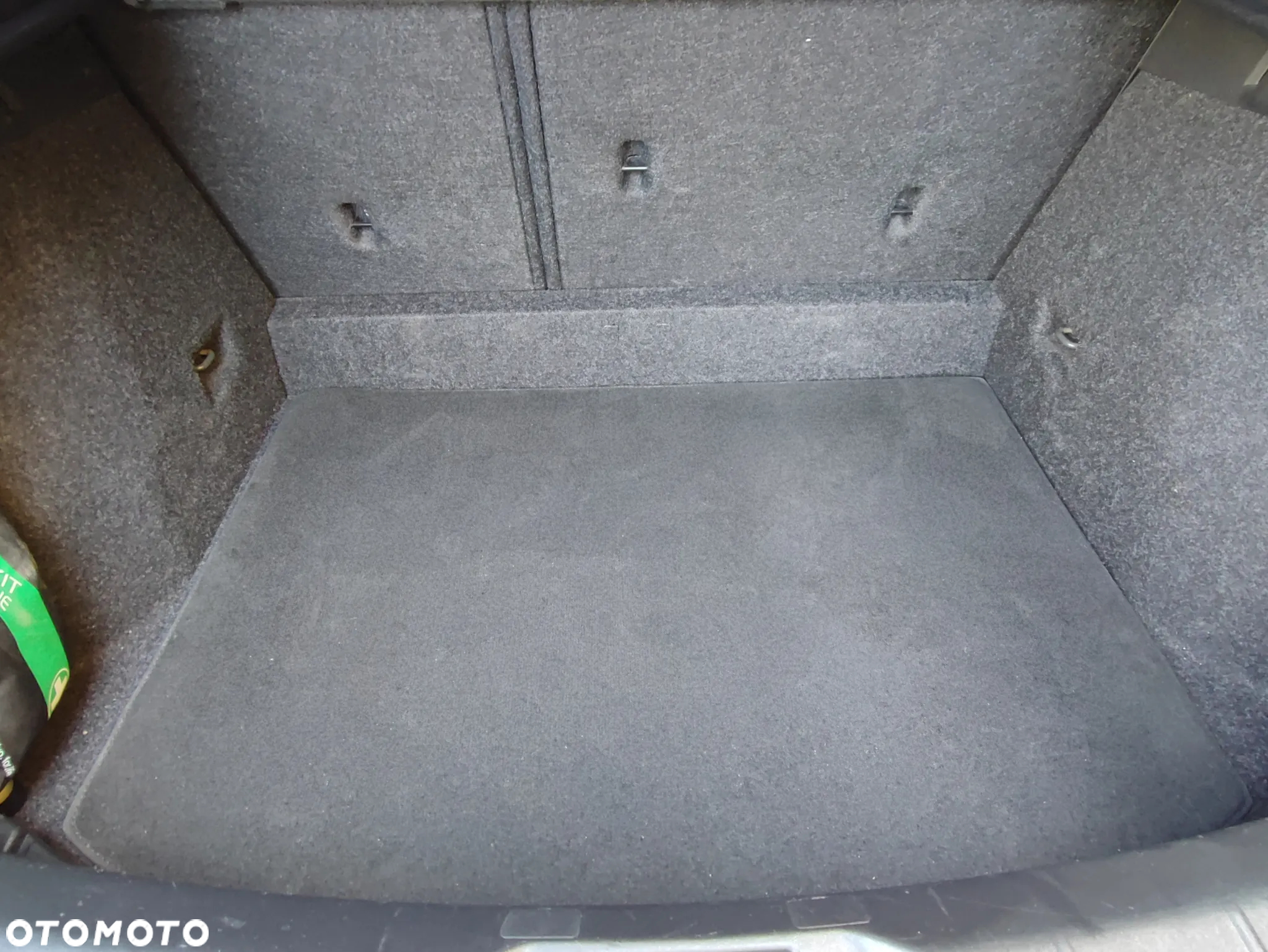 Volvo V40 T3 Geartronic RDesign - 24