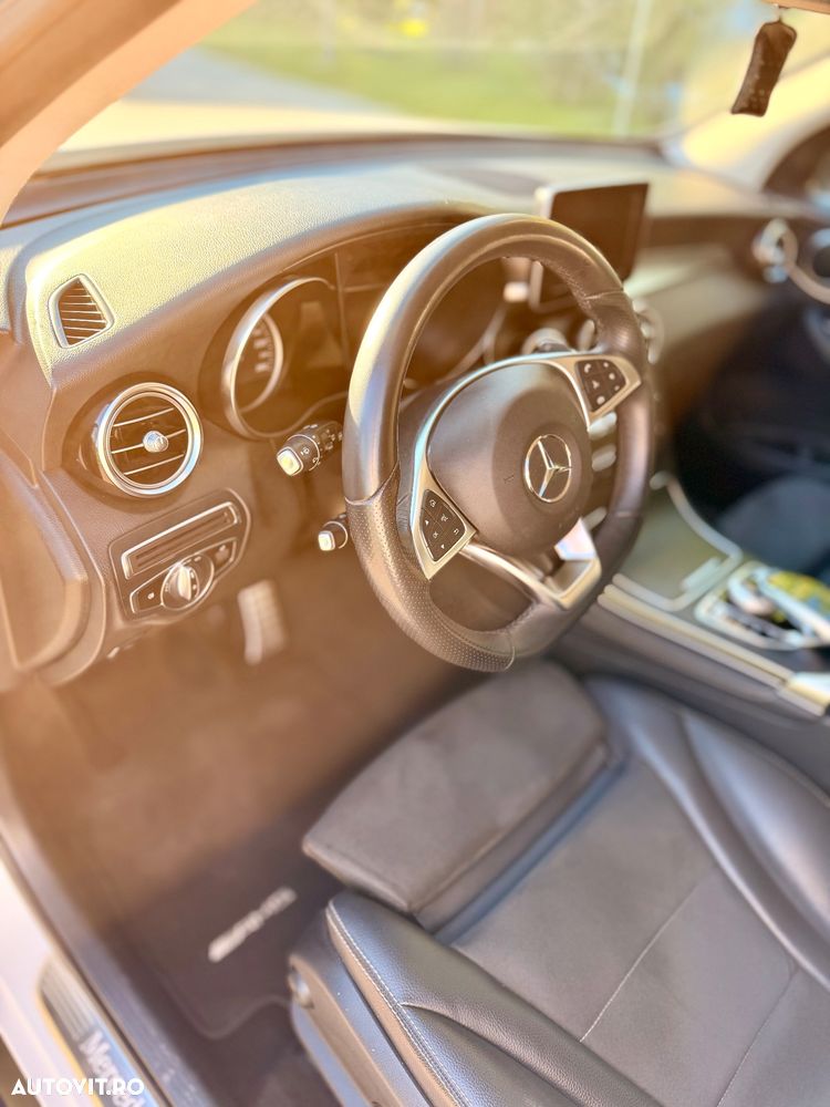 Mercedes-Benz GLC 250 4MATIC 9G-TRONIC AMG Line - 12