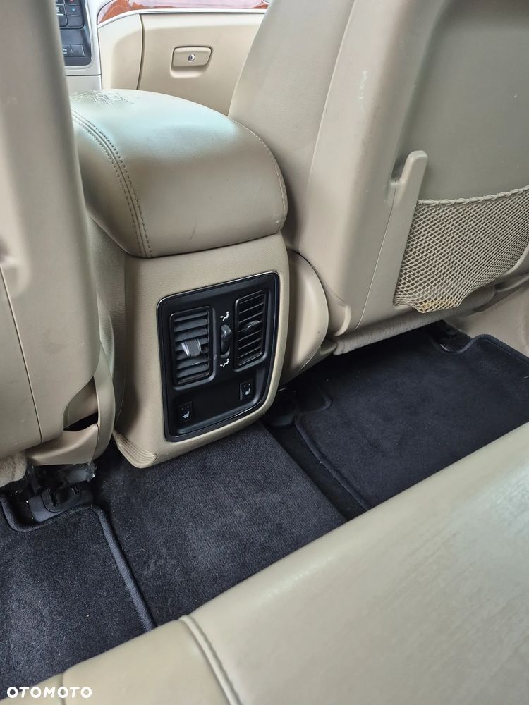 Jeep Grand Cherokee - 16