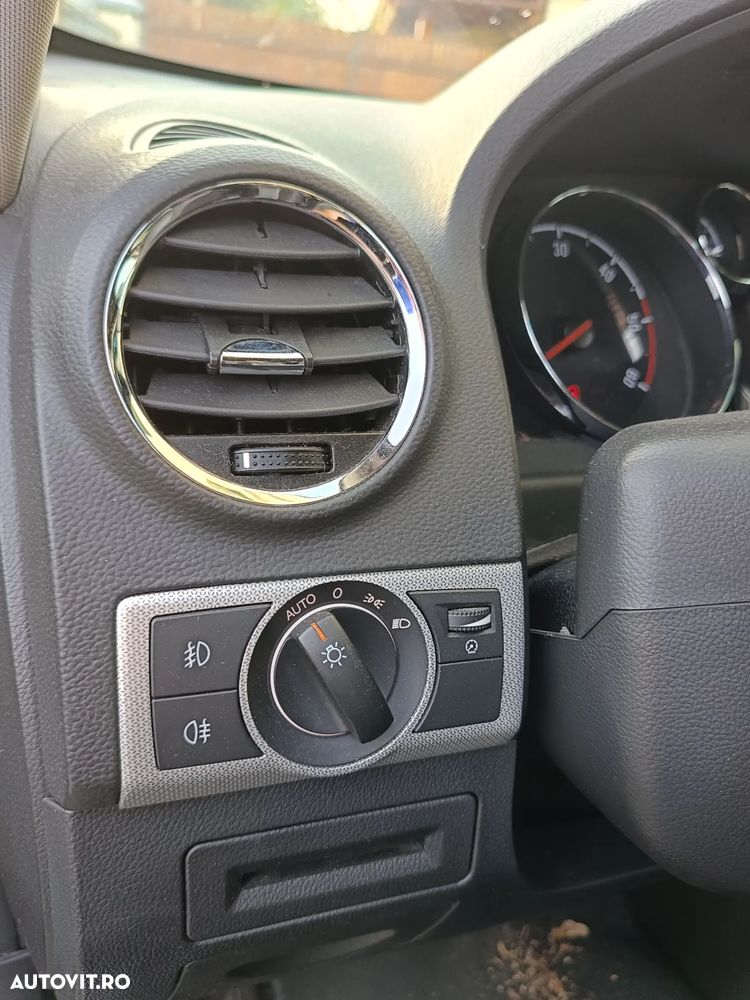 Opel Antara - 8