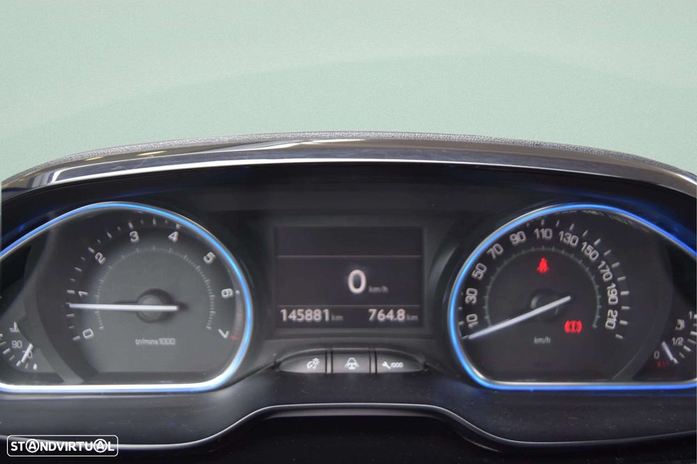 Peugeot 208 155 THP Allure - 26