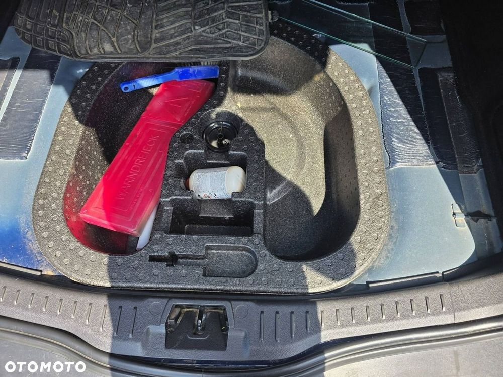 Ford Focus 1.0 EcoBoost Connected - 28