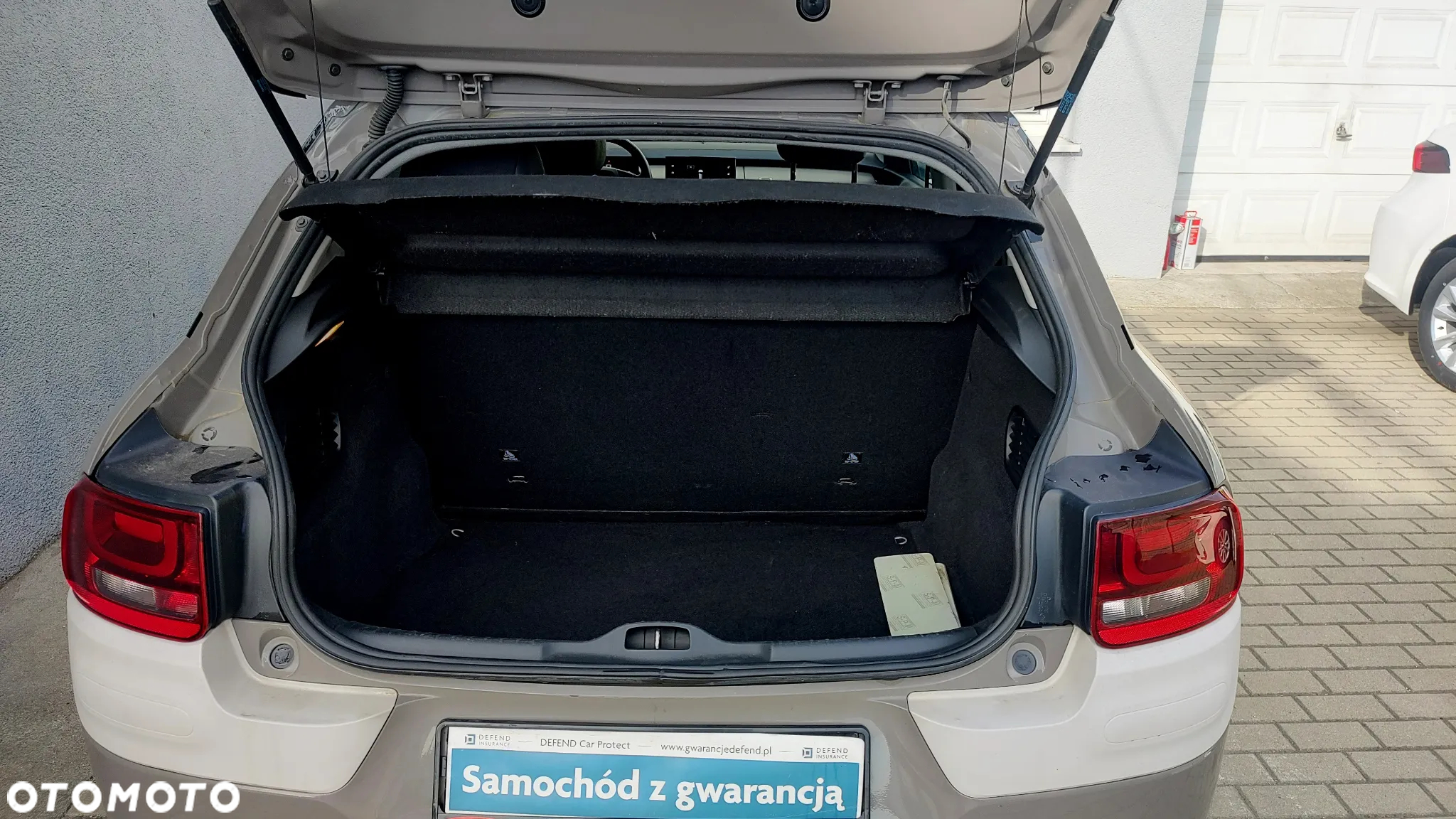 Citroën C4 Cactus 1.2 PureTech Shine - 8