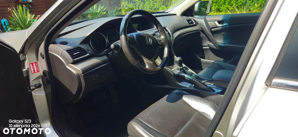 Honda Accord 2.4 Executive - 11