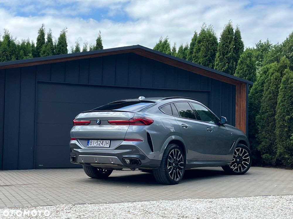BMW X6M - 14
