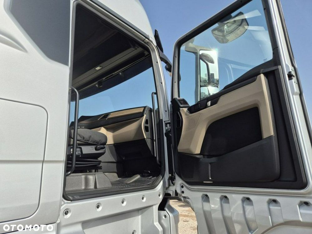 MAN tgx - 11