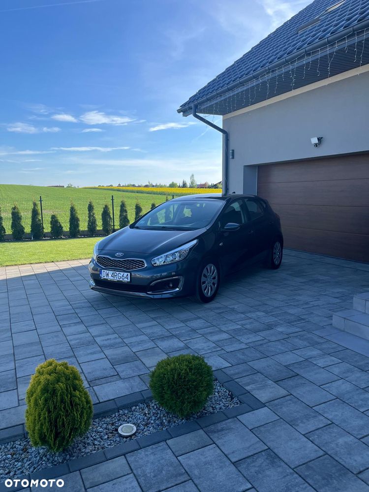 Kia Ceed - 6