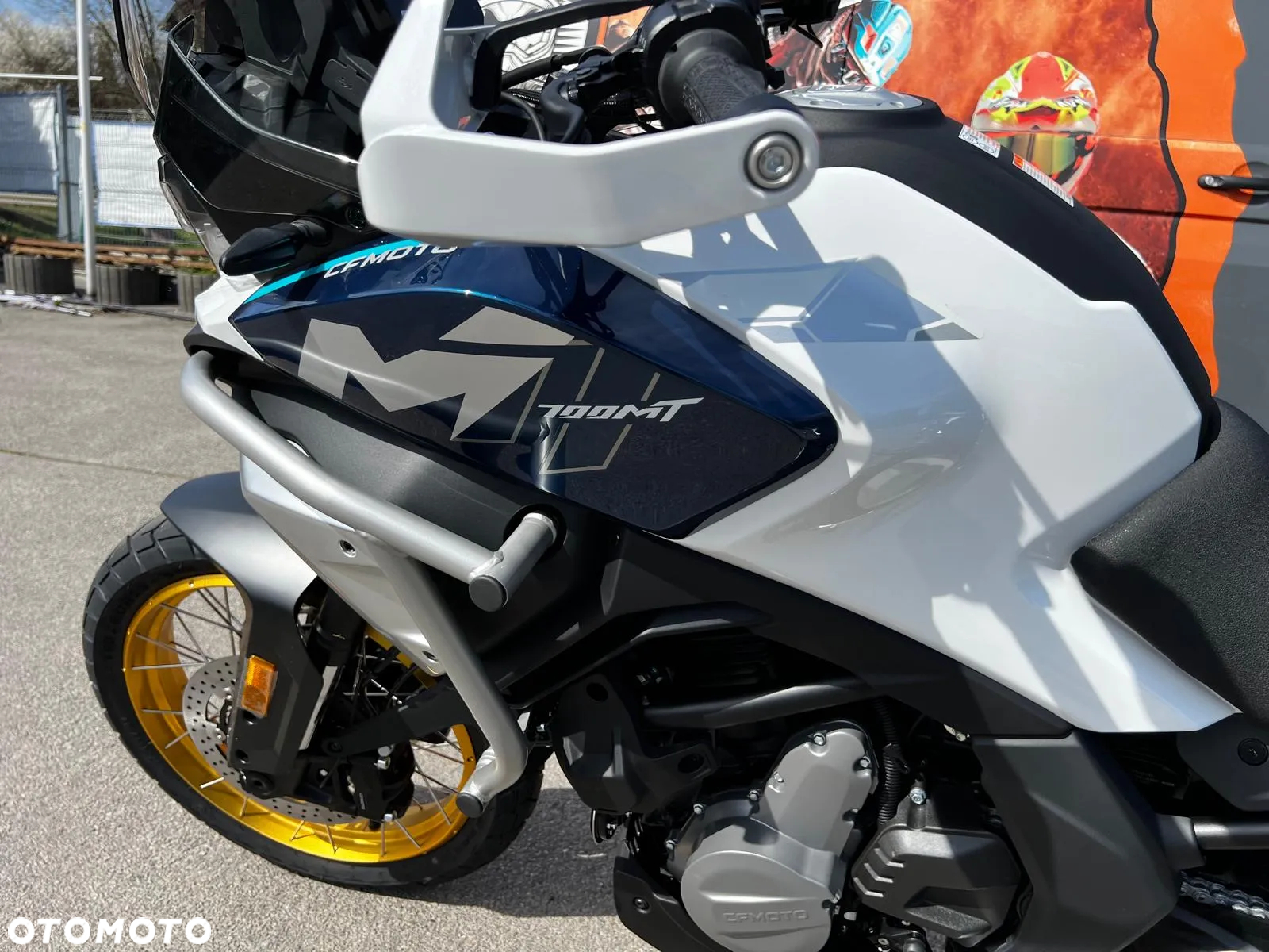 CFMoto MT - 10