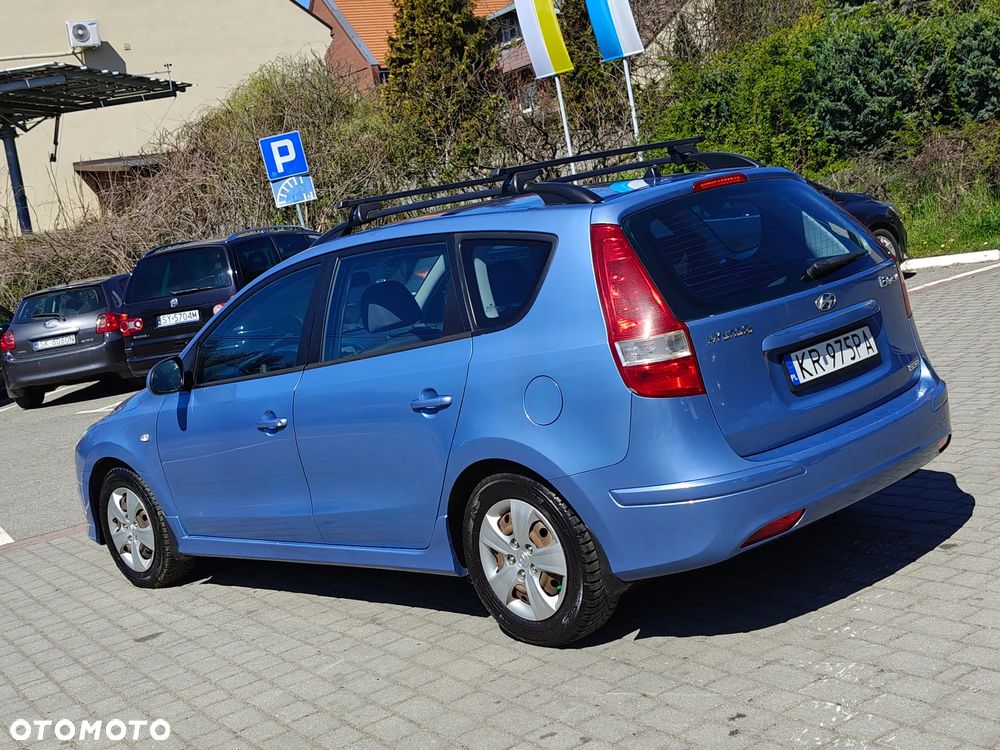 Hyundai i30 1.6 CRDi Classic + - 13