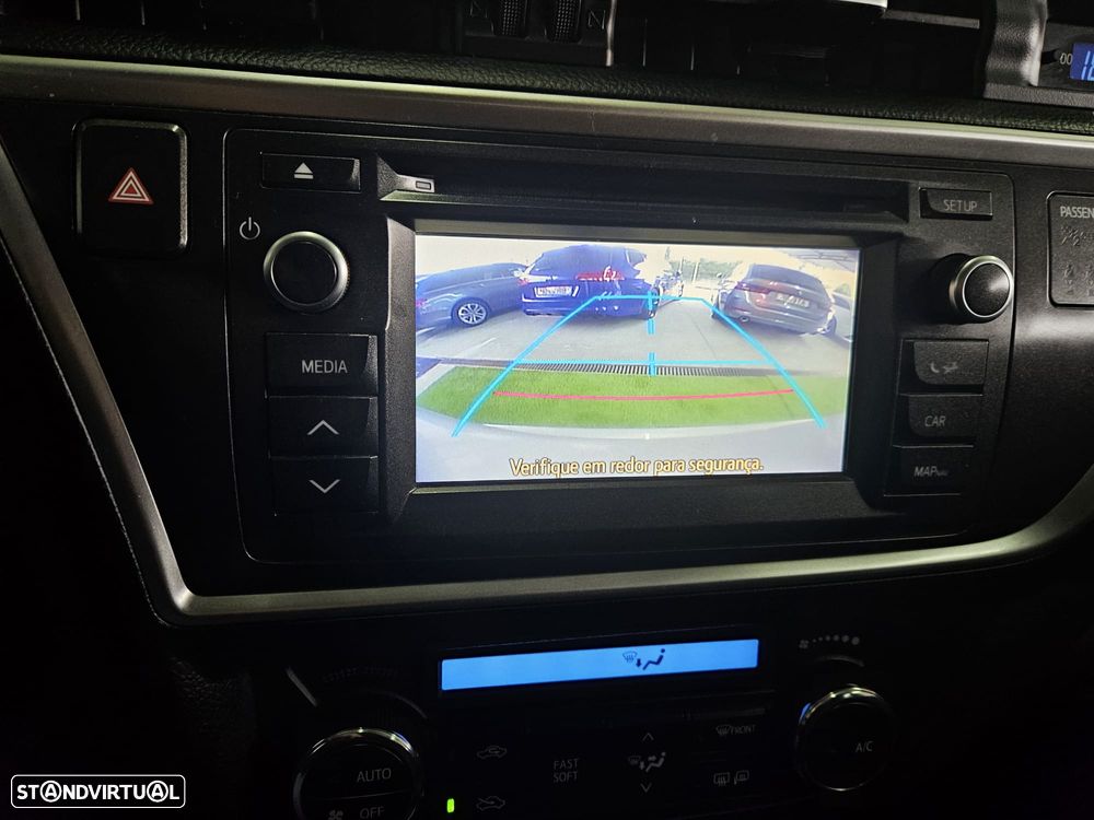 Toyota Auris 1.4 D-4D Edition-S - 19