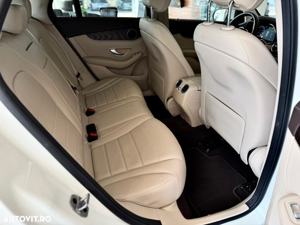 Mercedes-Benz GLC - 13