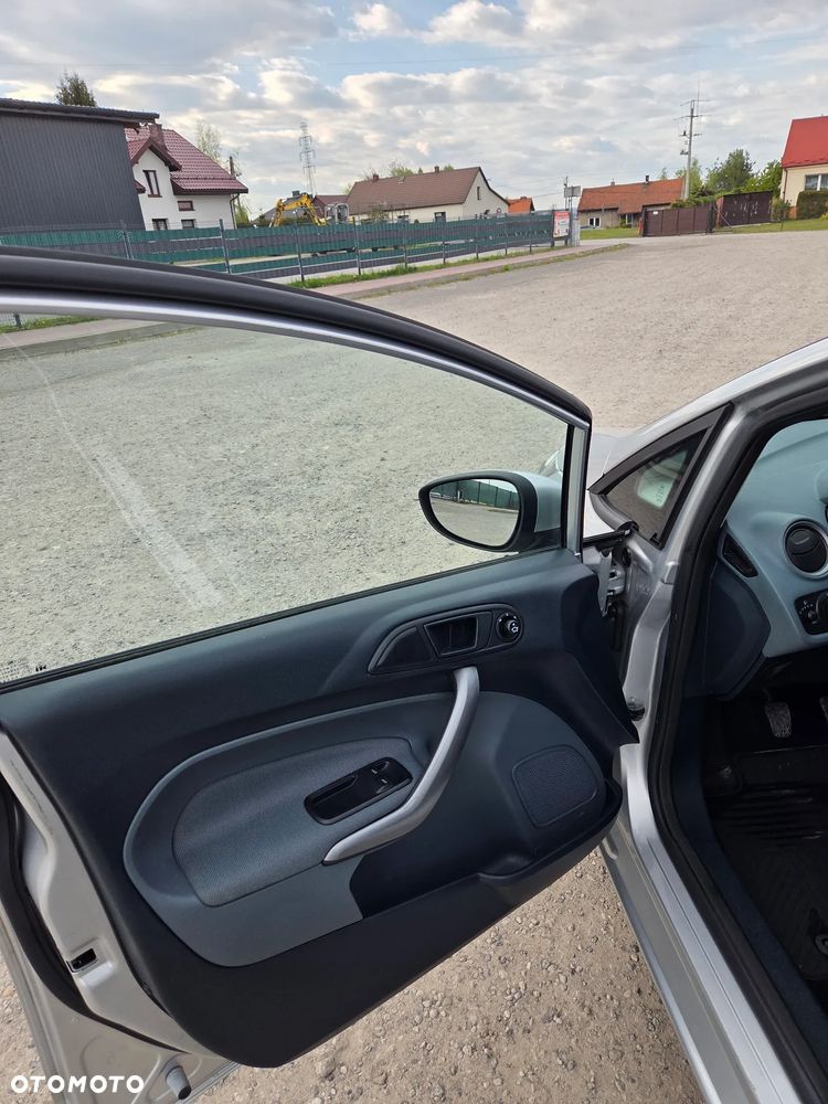 Ford Fiesta 1.25 Trend EU5 - 24