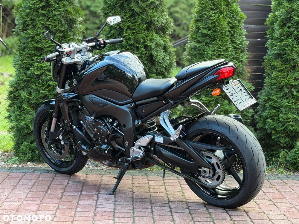 Yamaha FZ - 8
