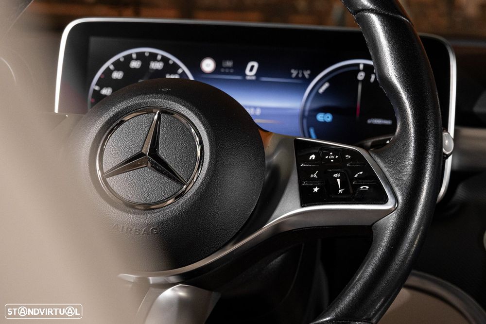 Mercedes-Benz C 300 e Avantgarde - 20