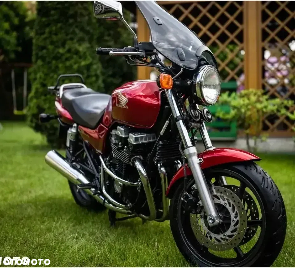 Honda CB - 2