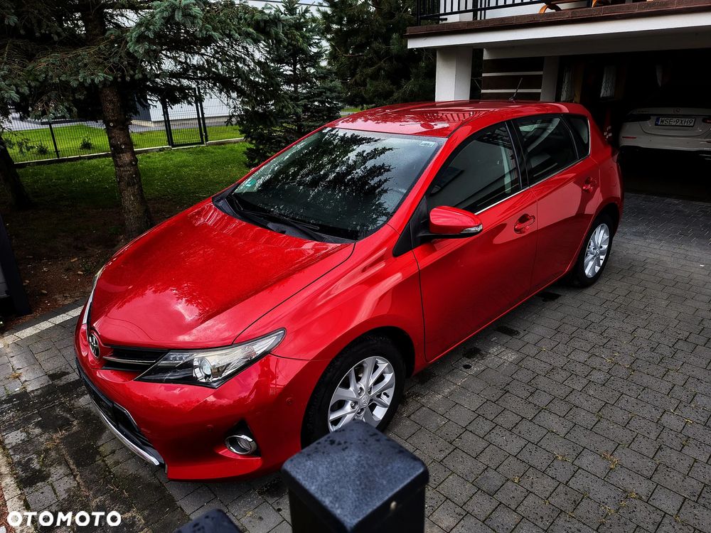 Toyota Auris 1.6 Valvematic Executive - 26
