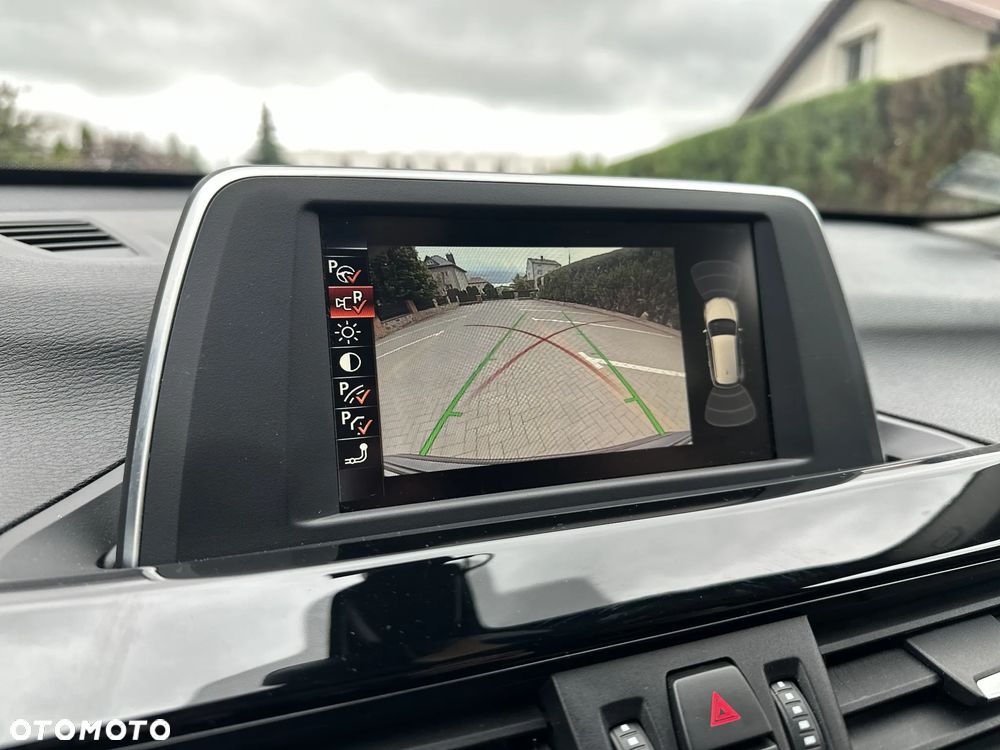 BMW X1 xDrive18d Sport Line - 16
