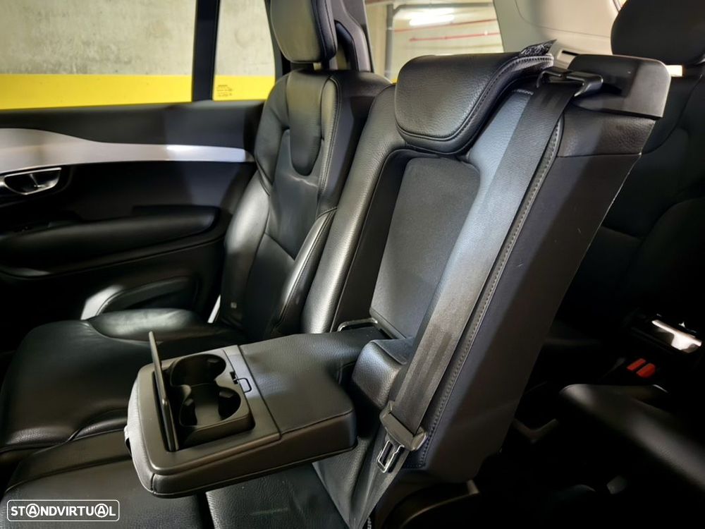 Volvo XC 90 2.0 D4 Momentum - 31