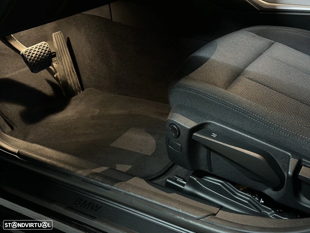 BMW 320 d Touring Auto - 18