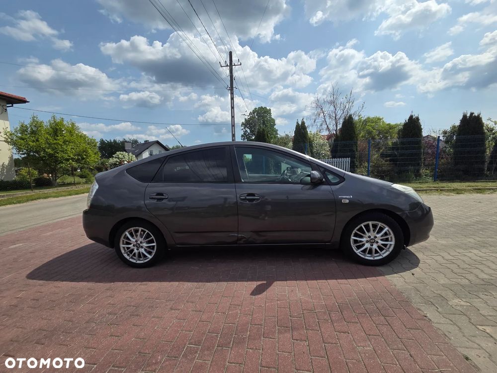 Toyota Prius 1.5 VVT-i Prestige - 7