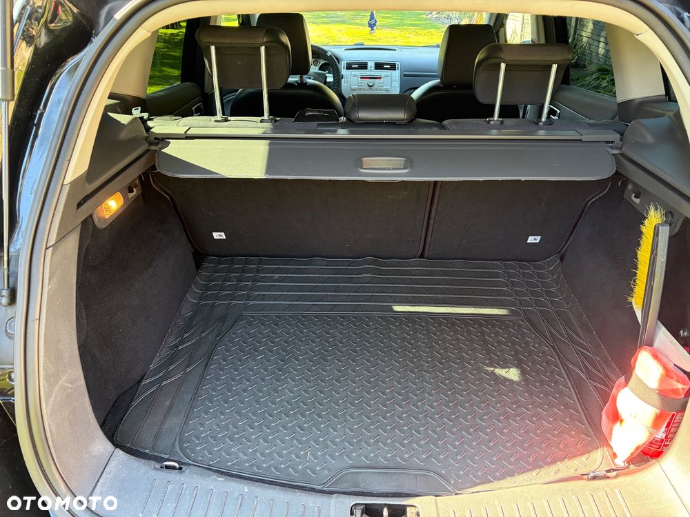 Ford Kuga - 17