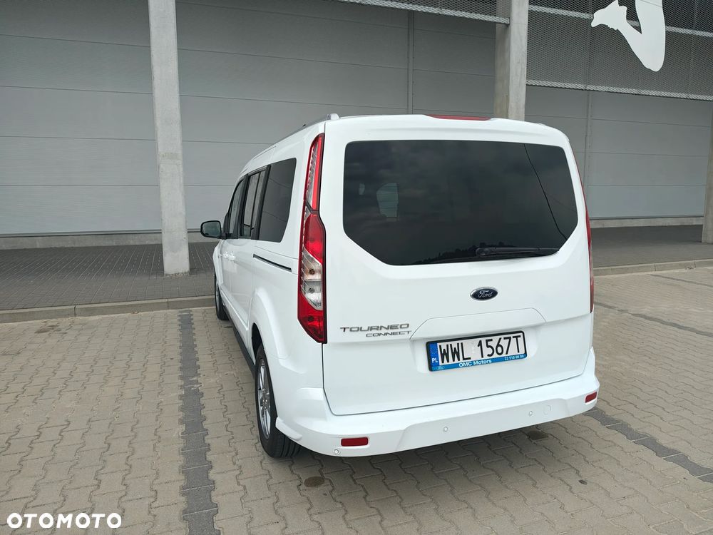 Ford Tourneo Connect Grand - 13