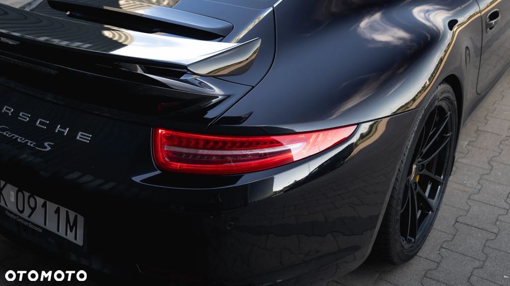 Porsche 911 Carrera S PDK - 18