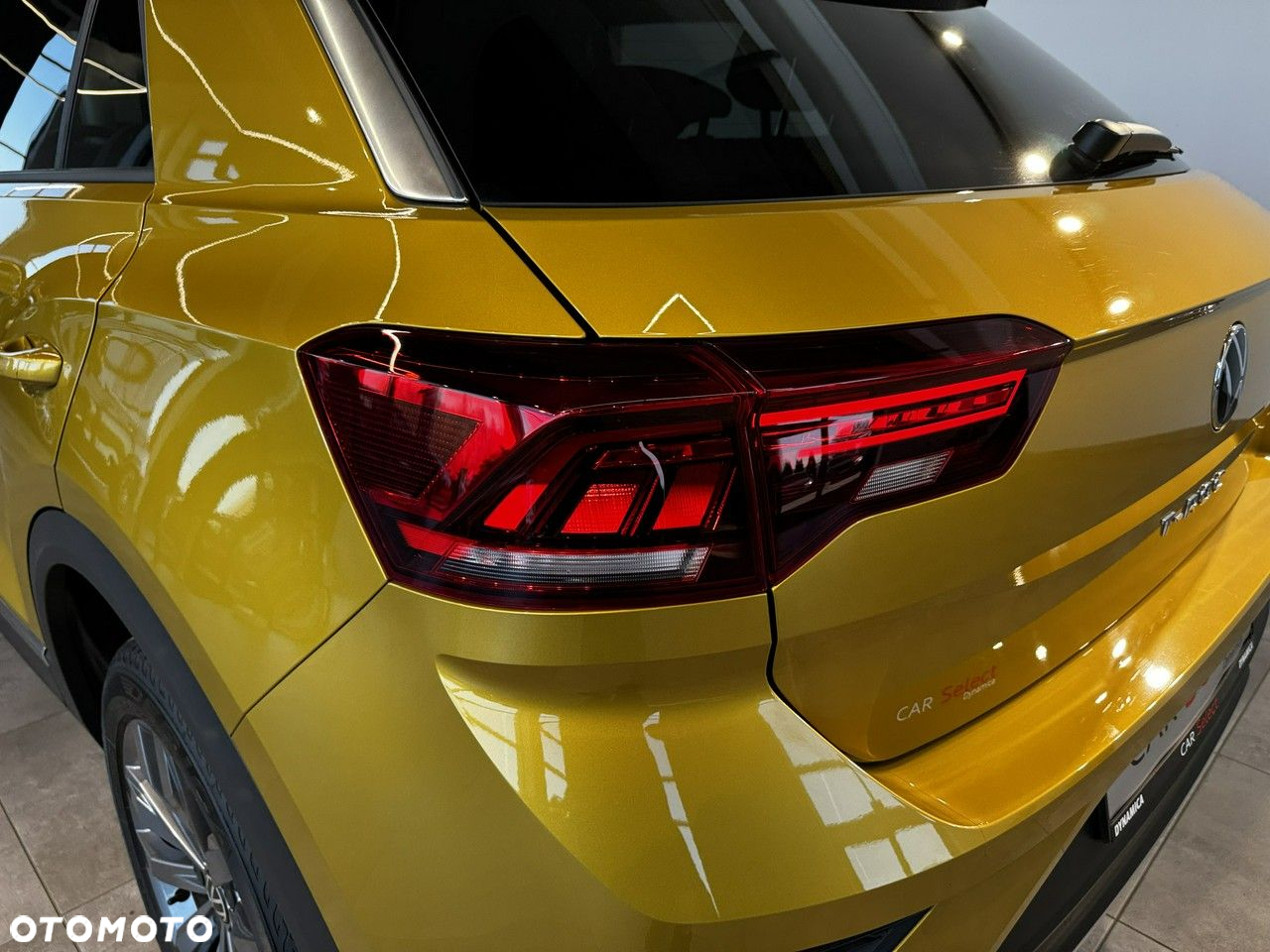 Volkswagen T-Roc - 12