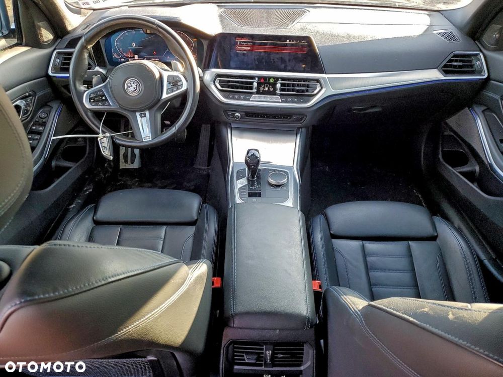 BMW Seria 3 330i Edition Luxury Line Purity - 8