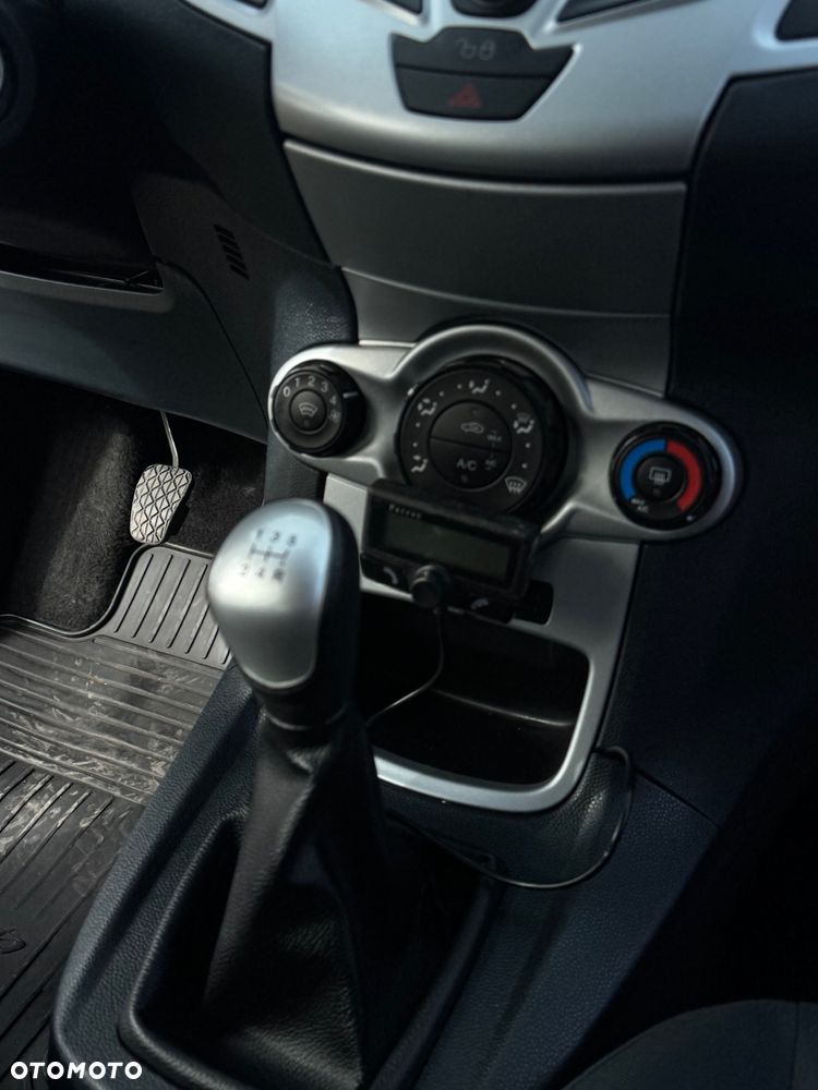 Ford Fiesta 1.4 Trend EU5 - 30