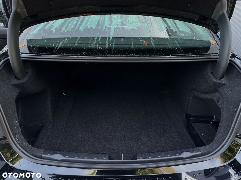 BMW Seria 3 320d - 36