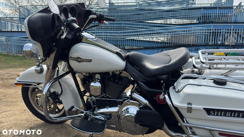 Harley-Davidson FLHT Electra Glide Standard - 6