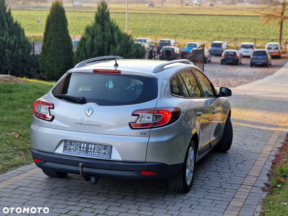 Renault Megane TCe 130 Dynamique - 9