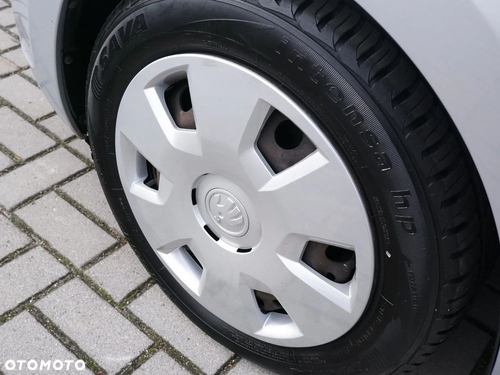 Skoda RAPID 1.2 TSI Ambition - 10