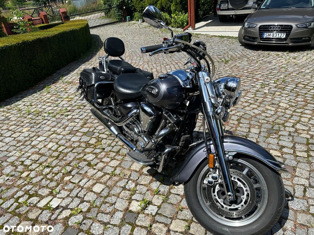 Yamaha Road Star - 1