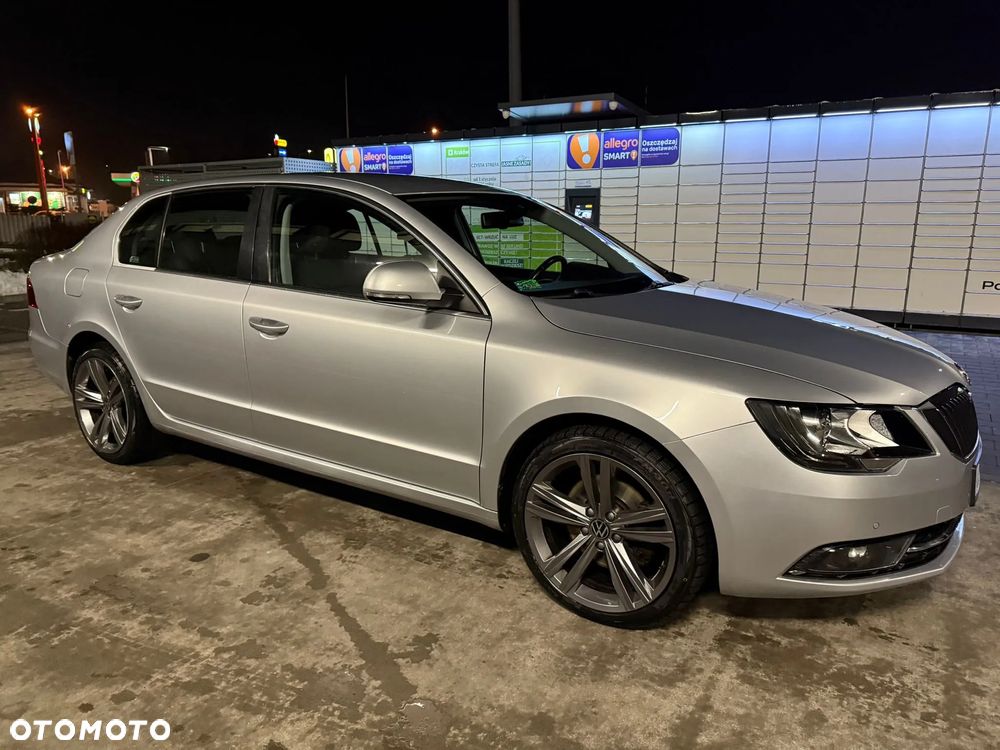 Skoda Superb 2.0 TDI Elegance Outdoor DSG - 10
