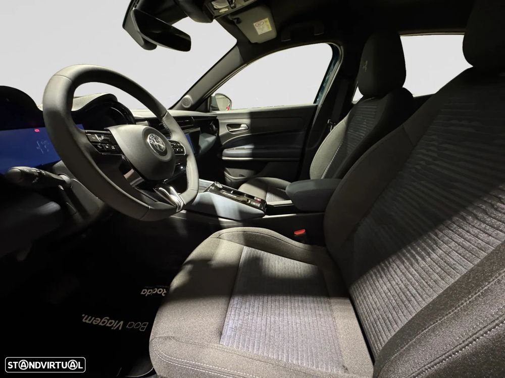 Alfa Romeo Junior 1.2 Sprint eDCT6 - 10