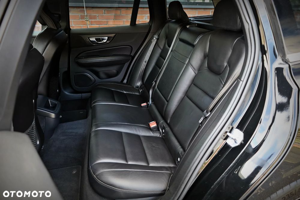 Volvo V60 D4 SCR AWD Inscription - 20