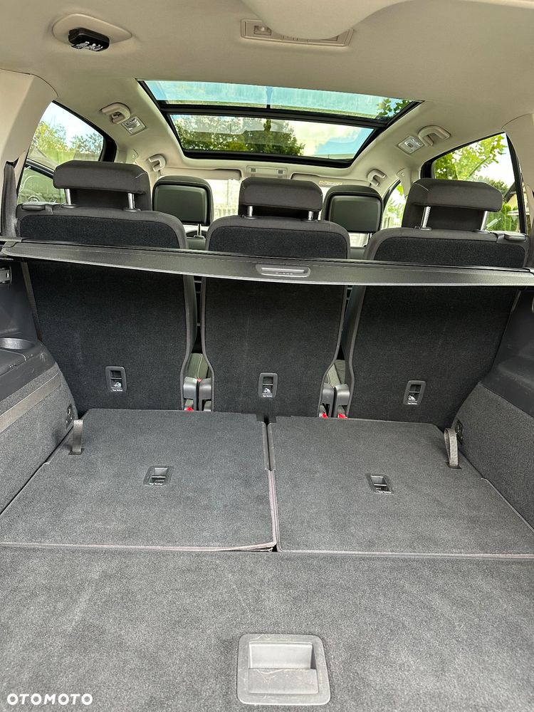 Volkswagen Touran 2.0 TDI SCR Join - 27