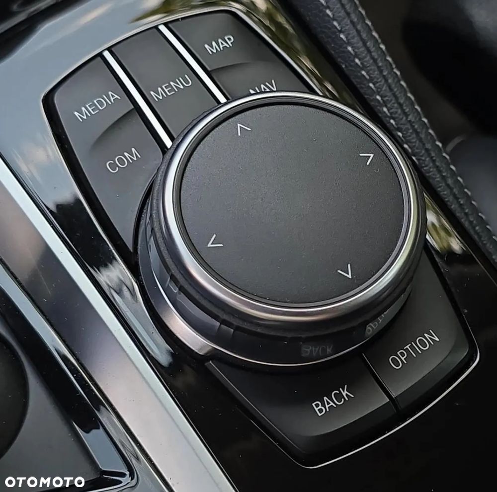 BMW Seria 5 520d Luxury Line sport - 18