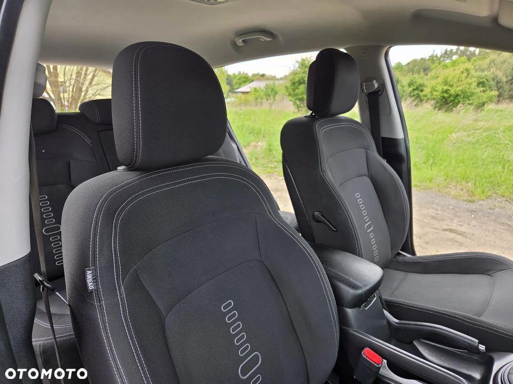 Kia Sportage 2.0 CRDI XL - 24